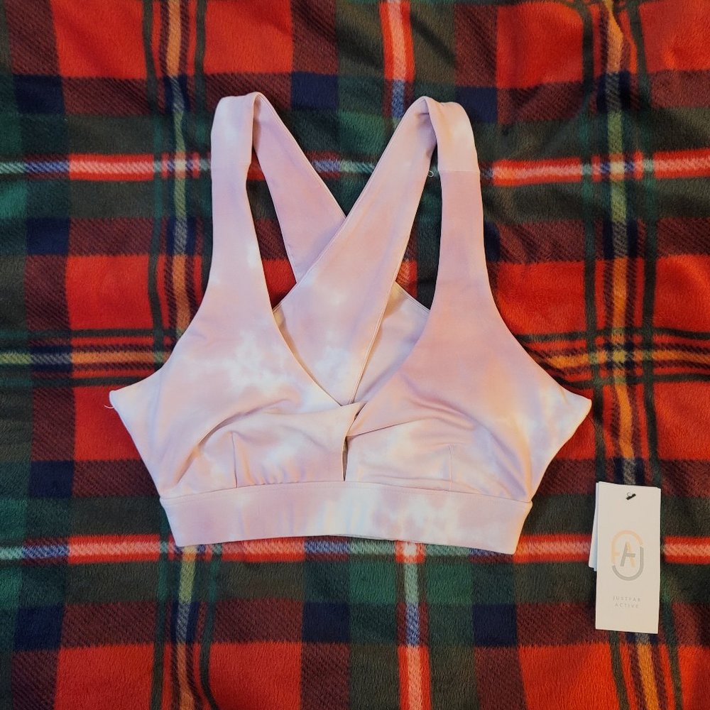 JustFab Active Twist Front Sports Bra
